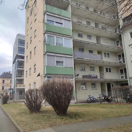 3-zimmer-wohnung-kalvariengurtel Apartament *