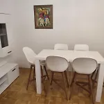 Apartman 3-zimmer-wohnung-kalvariengurtel *